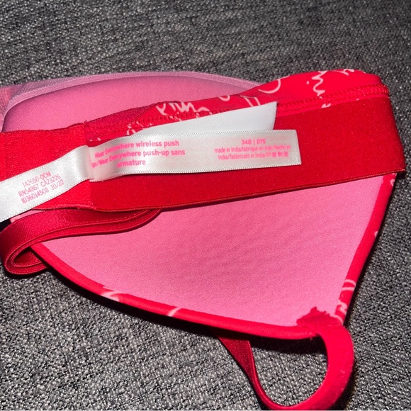 Victoria’s Secret Pink Wear everyone push up wireless bra size 34B - Picture 3 of 3
